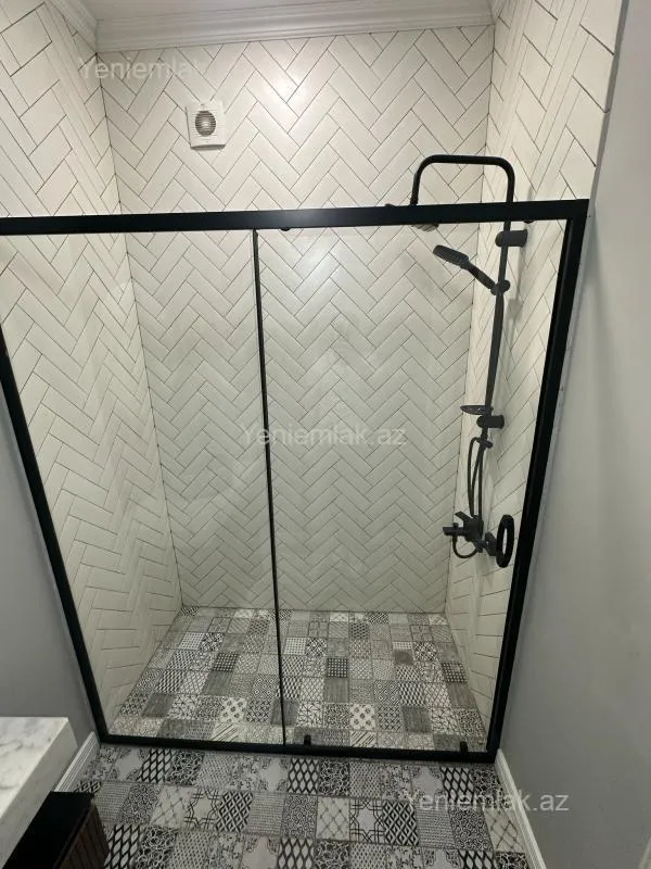 Satılır 3 otaqlı yeni tikili 100 m²