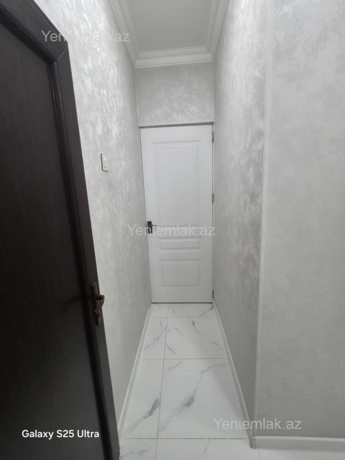 Satılır 2 otaqlı köhnə tikili 55 m²