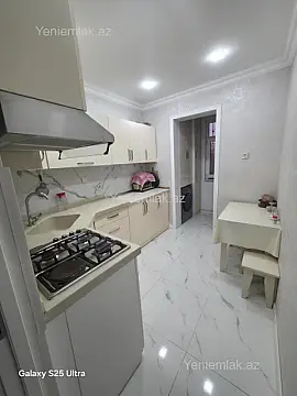 Satılır 2 otaqlı köhnə tikili 55 m²