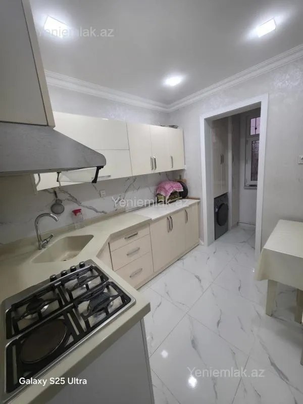 Satılır 2 otaqlı köhnə tikili 55 m²
