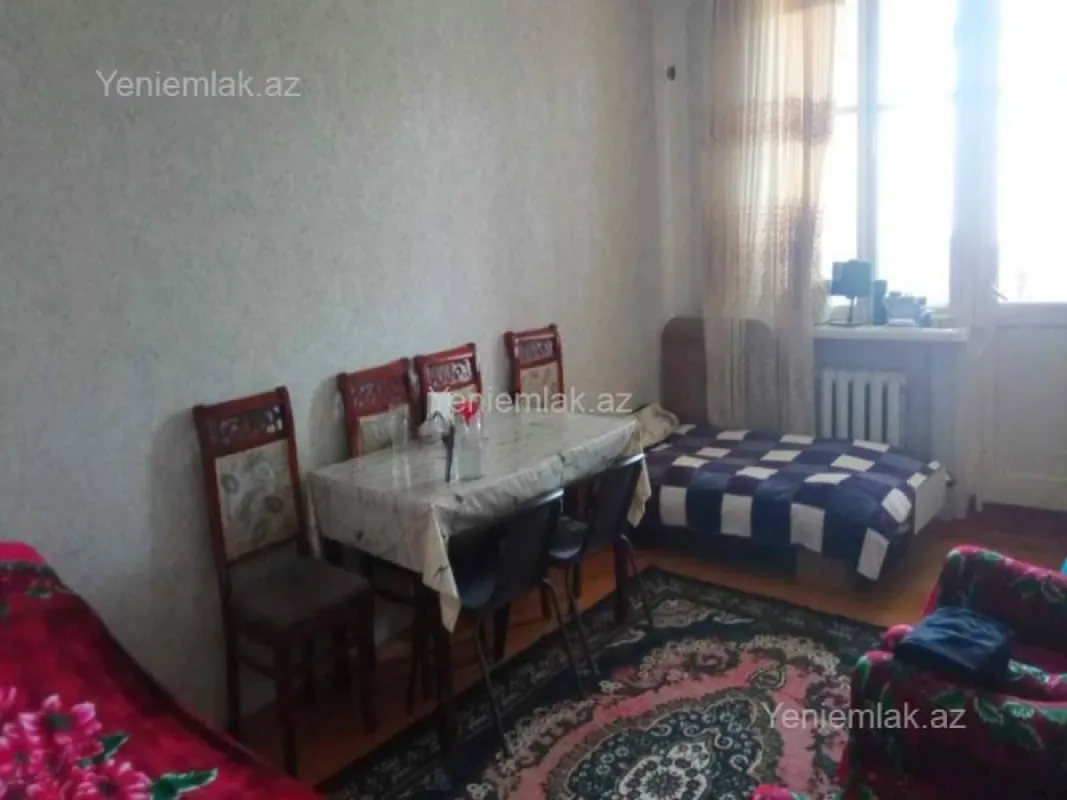 Satılır 2 otaqlı köhnə tikili 40 m²