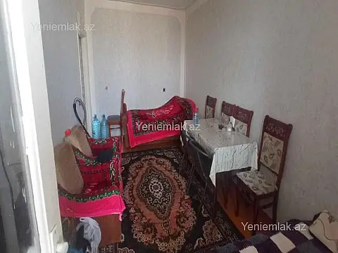 Satılır 2 otaqlı köhnə tikili 40 m²