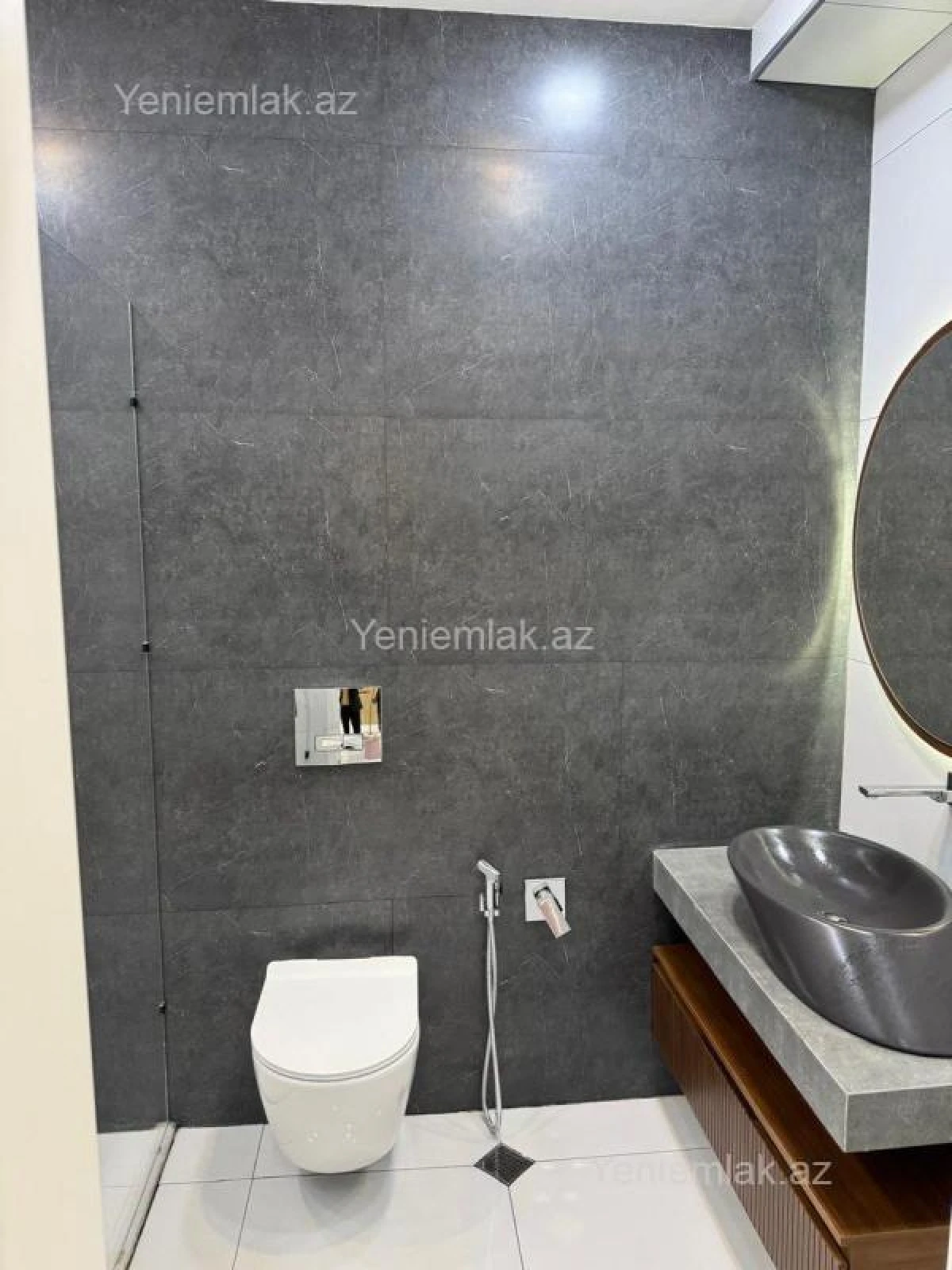 Satılır 3 otaqlı yeni tikili 120 m²