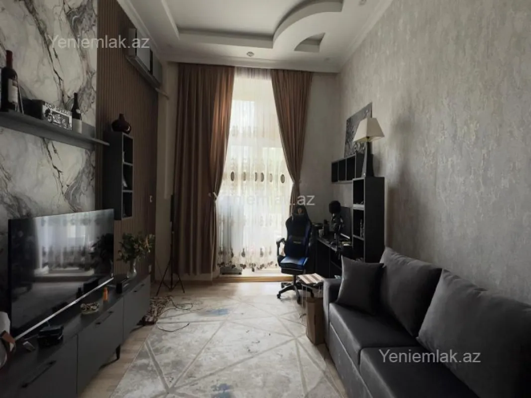 Satılır 3 otaqlı köhnə tikili 90 m²