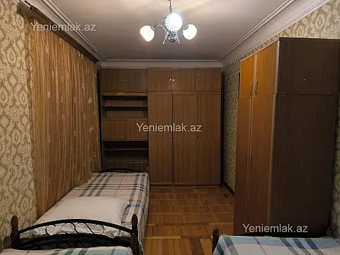 Satılır 1 otaqlı köhnə tikili 55 m²