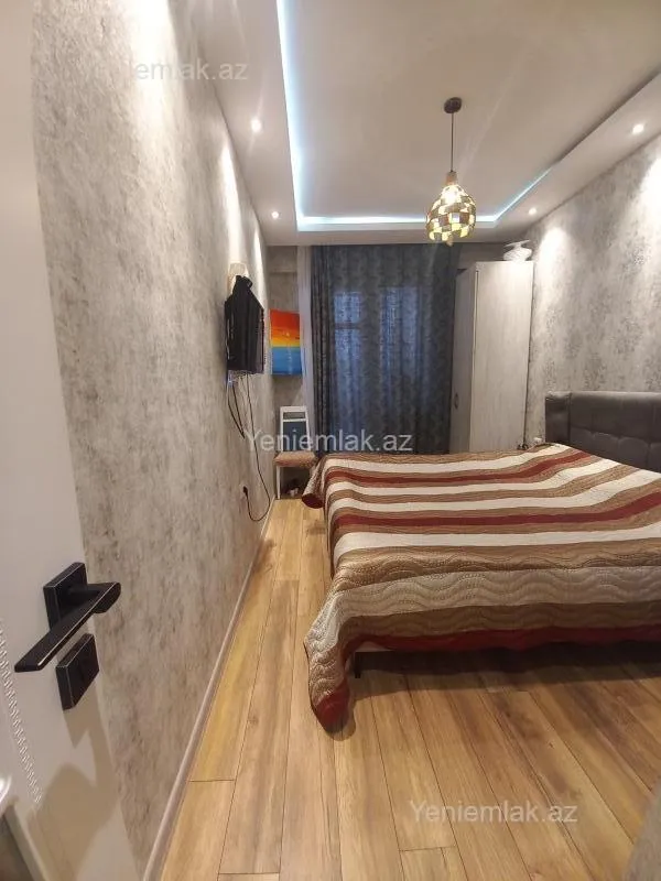 Satılır 2 otaqlı yeni tikili 65 m²