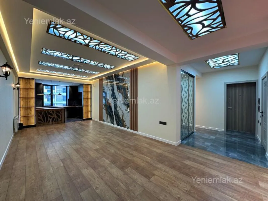 Satılır 3 otaqlı yeni tikili 100 m²