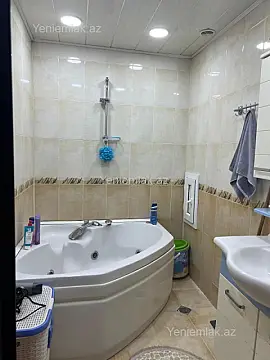 Satılır 3 otaqlı yeni tikili 105 m²