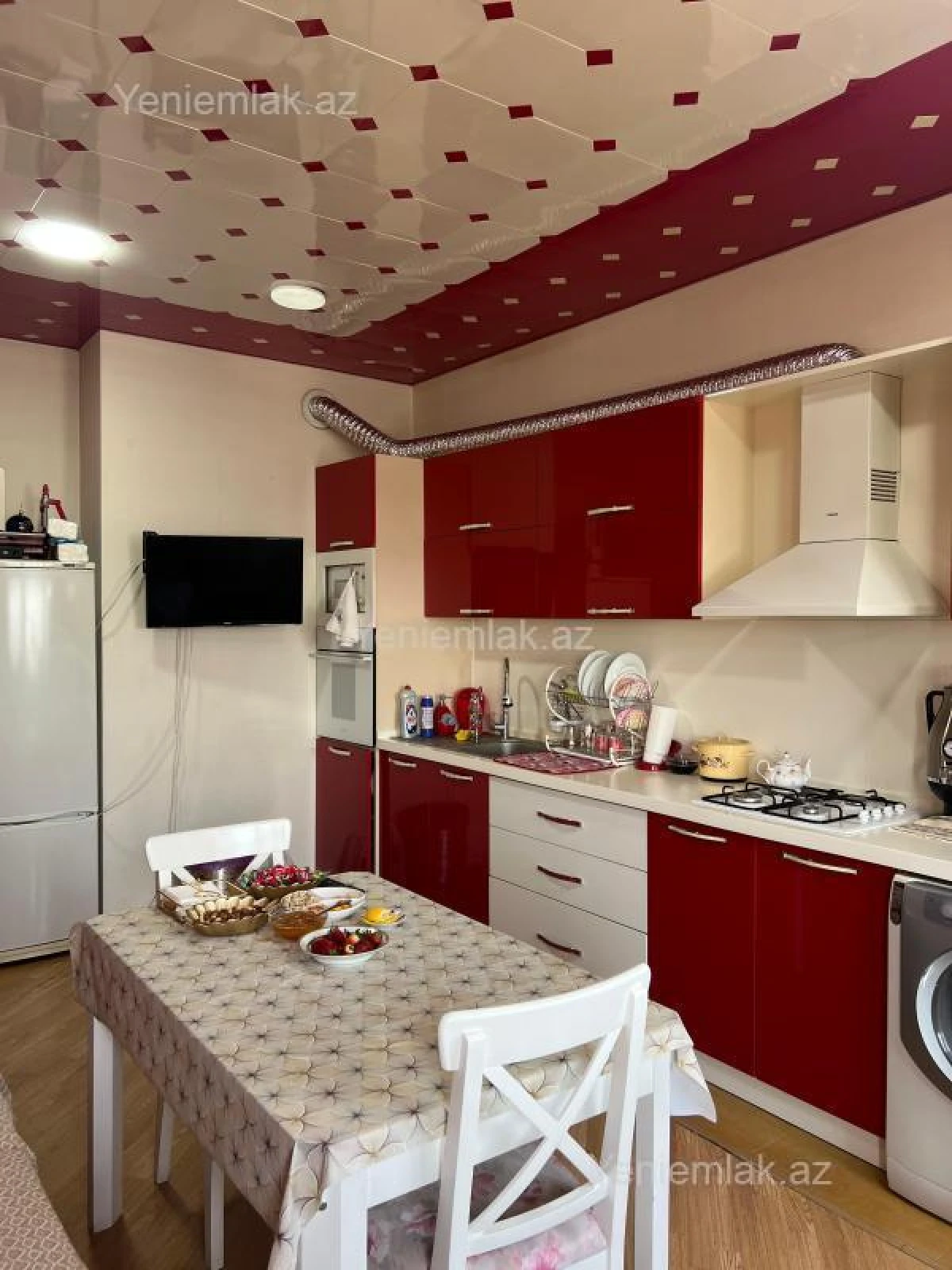 Satılır 3 otaqlı yeni tikili 105 m²