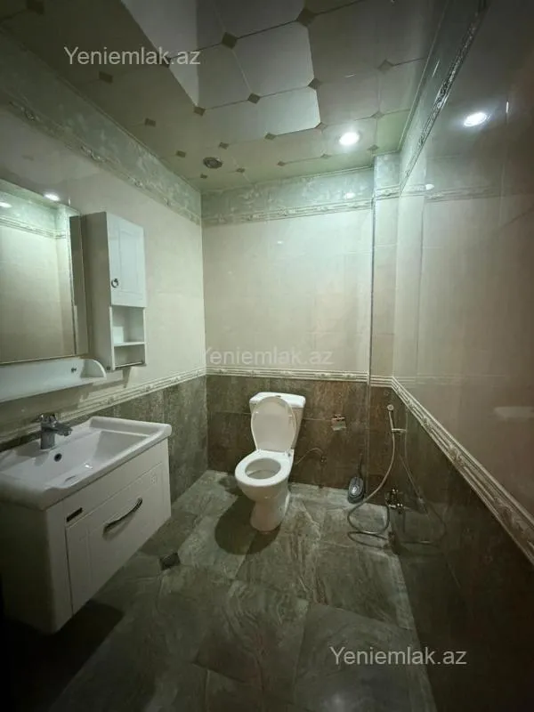 Satılır 3 otaqlı yeni tikili 140 m²