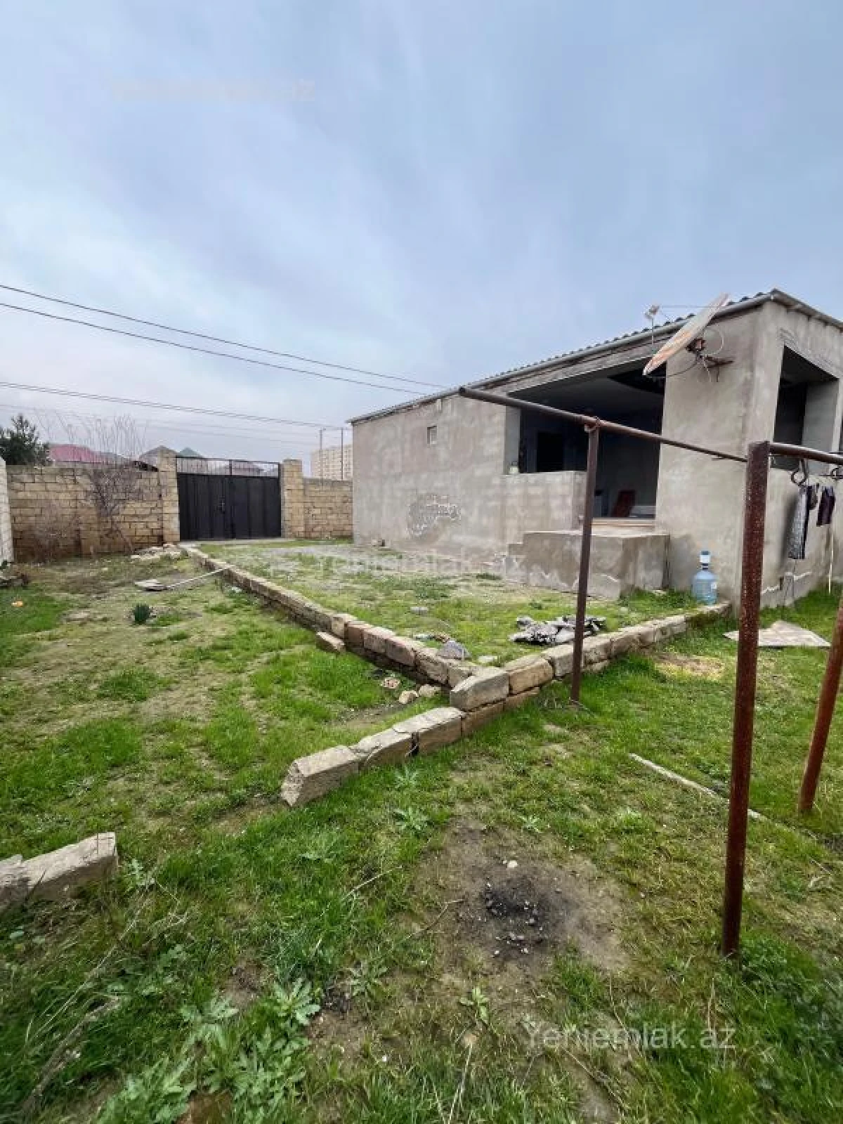 Satılır 3 otaqlı həyət evi 100 m²