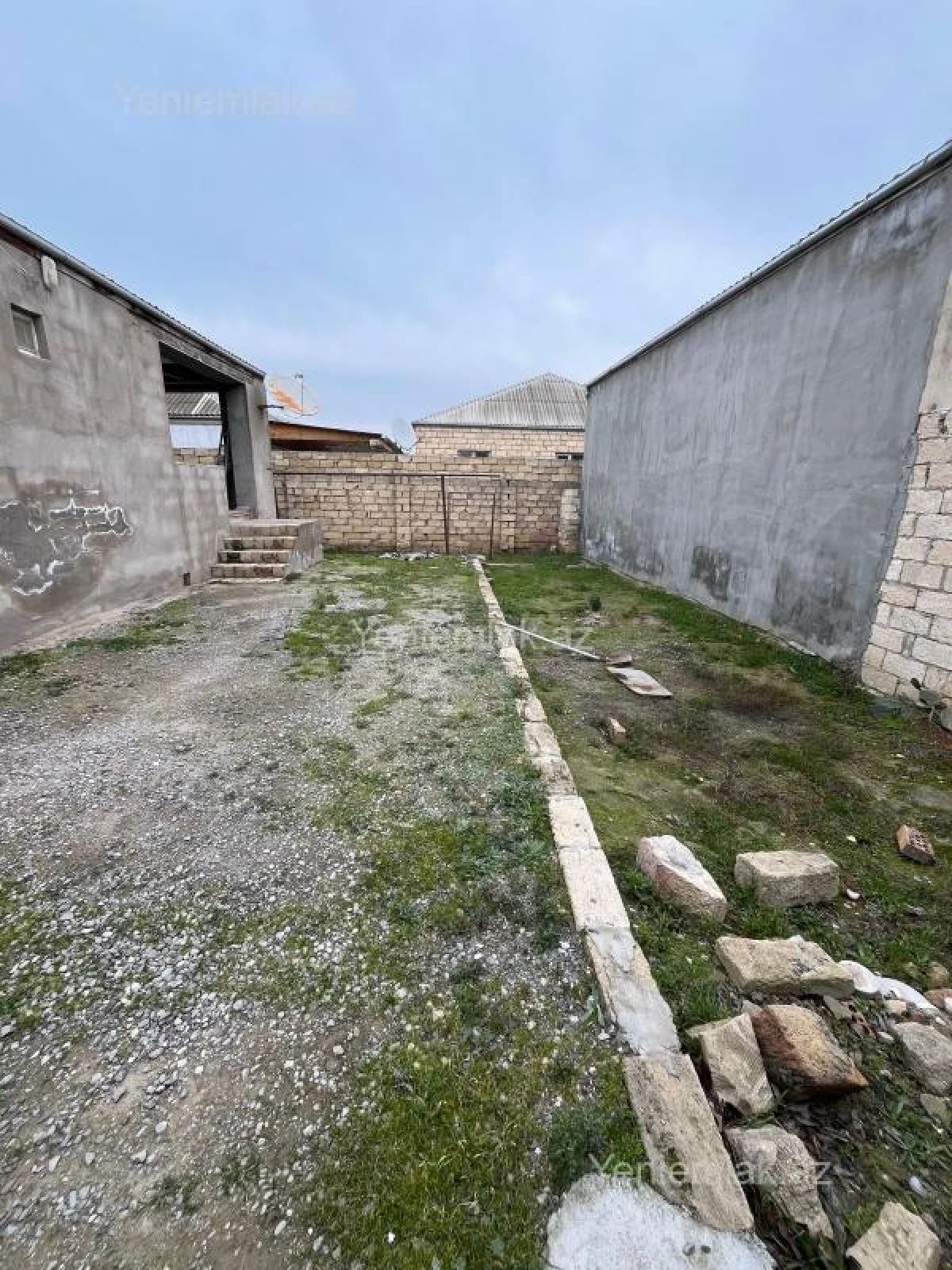 Satılır 3 otaqlı həyət evi 100 m²
