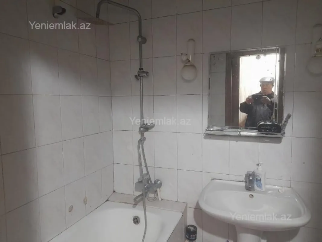 Satılır 3 otaqlı köhnə tikili 85 m²