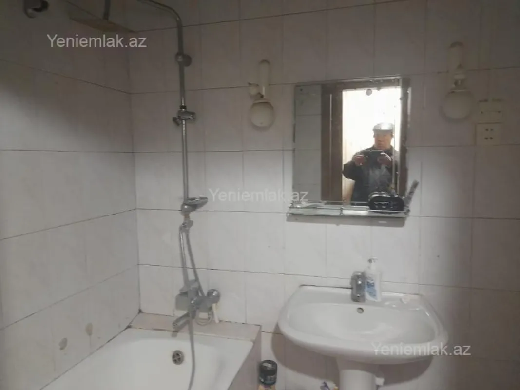 Satılır 3 otaqlı köhnə tikili 85 m²