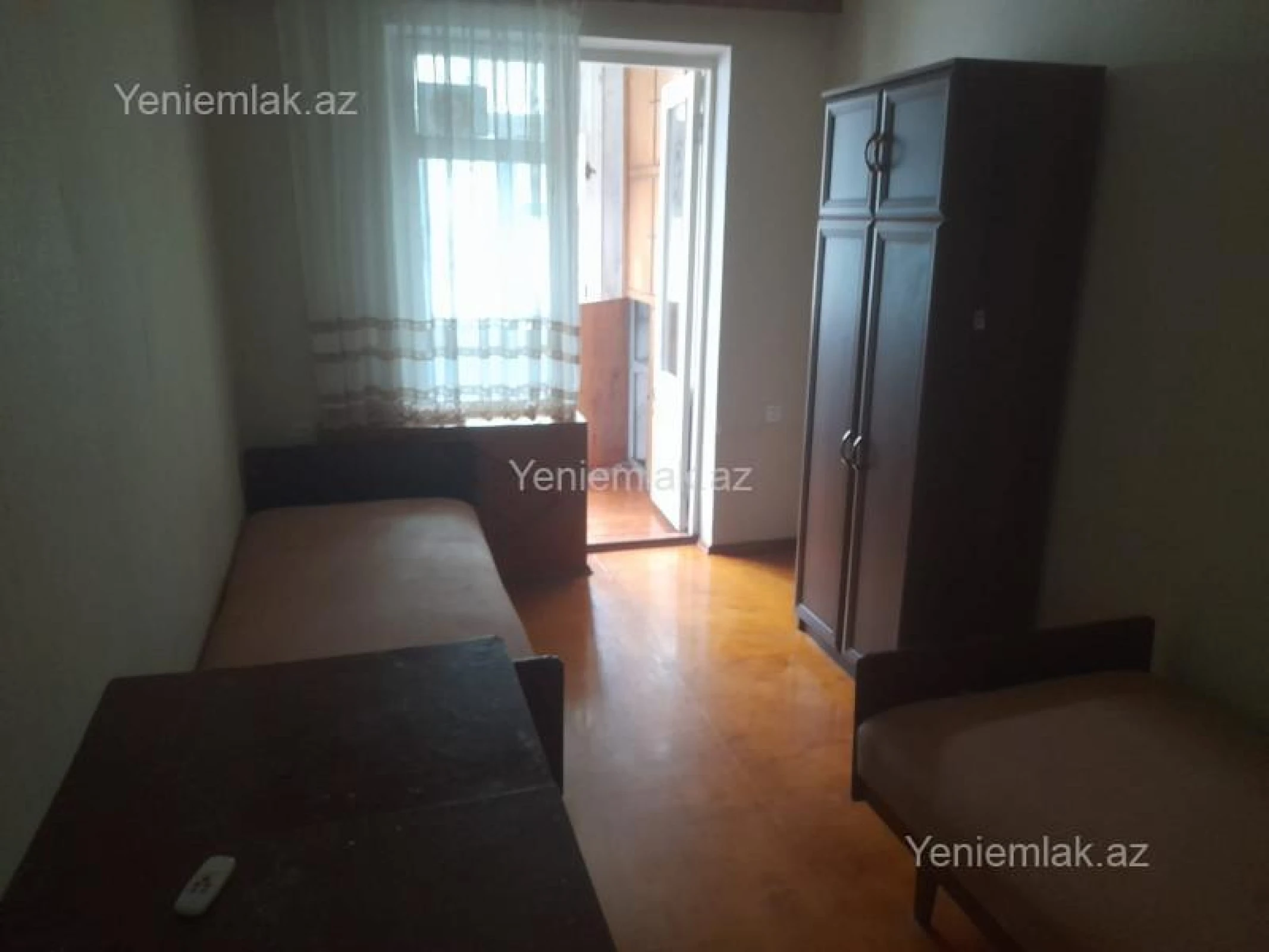 Satılır 3 otaqlı köhnə tikili 85 m²