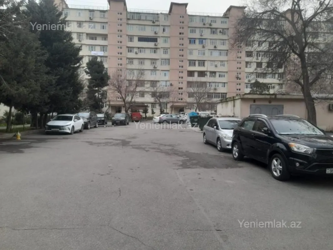 Satılır 3 otaqlı köhnə tikili 85 m²