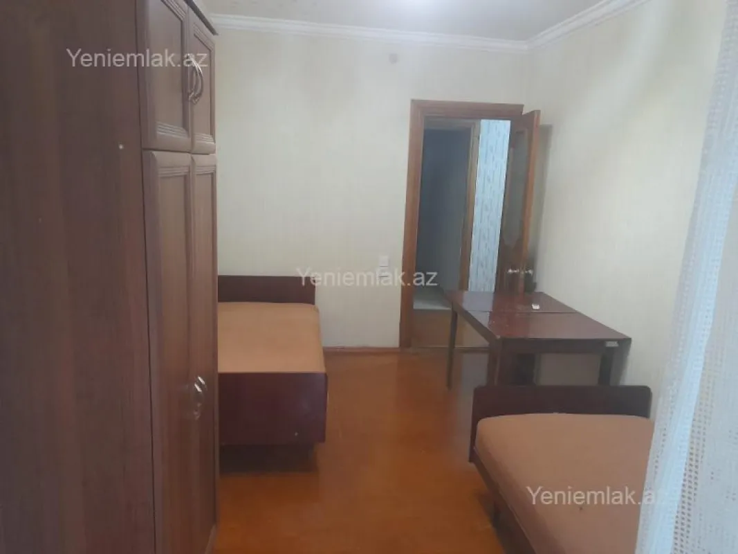 Satılır 3 otaqlı köhnə tikili 85 m²