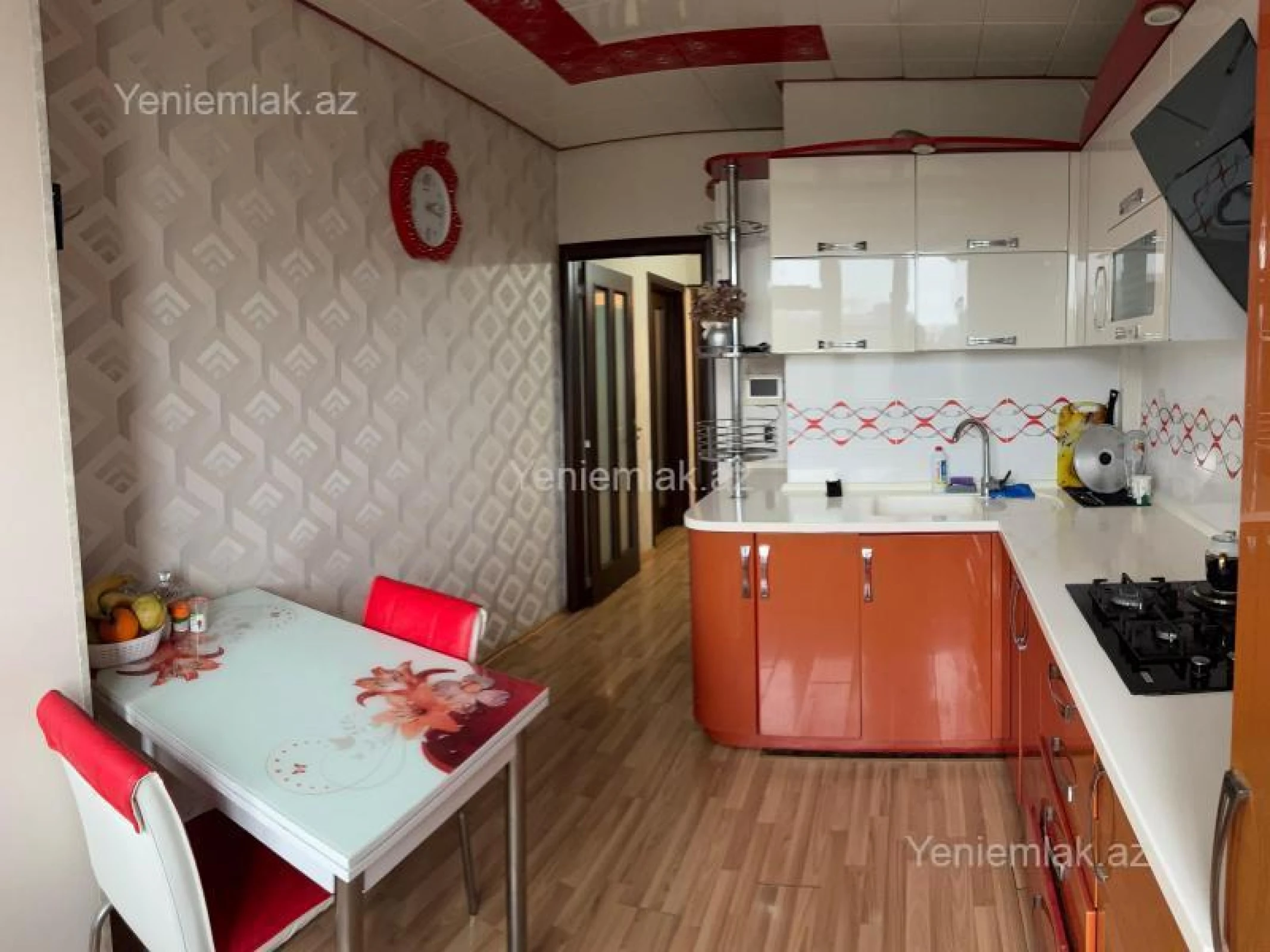 Satılır 3 otaqlı köhnə tikili 73 m²