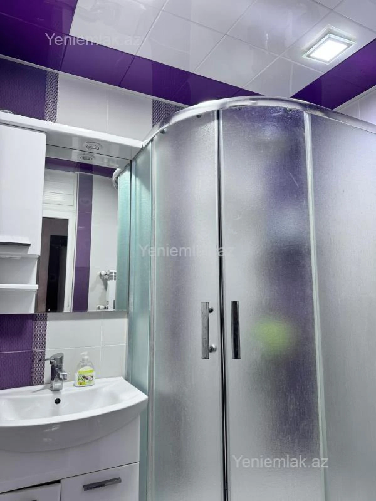 Satılır 3 otaqlı köhnə tikili 73 m²