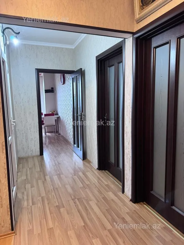 Satılır 3 otaqlı köhnə tikili 73 m²