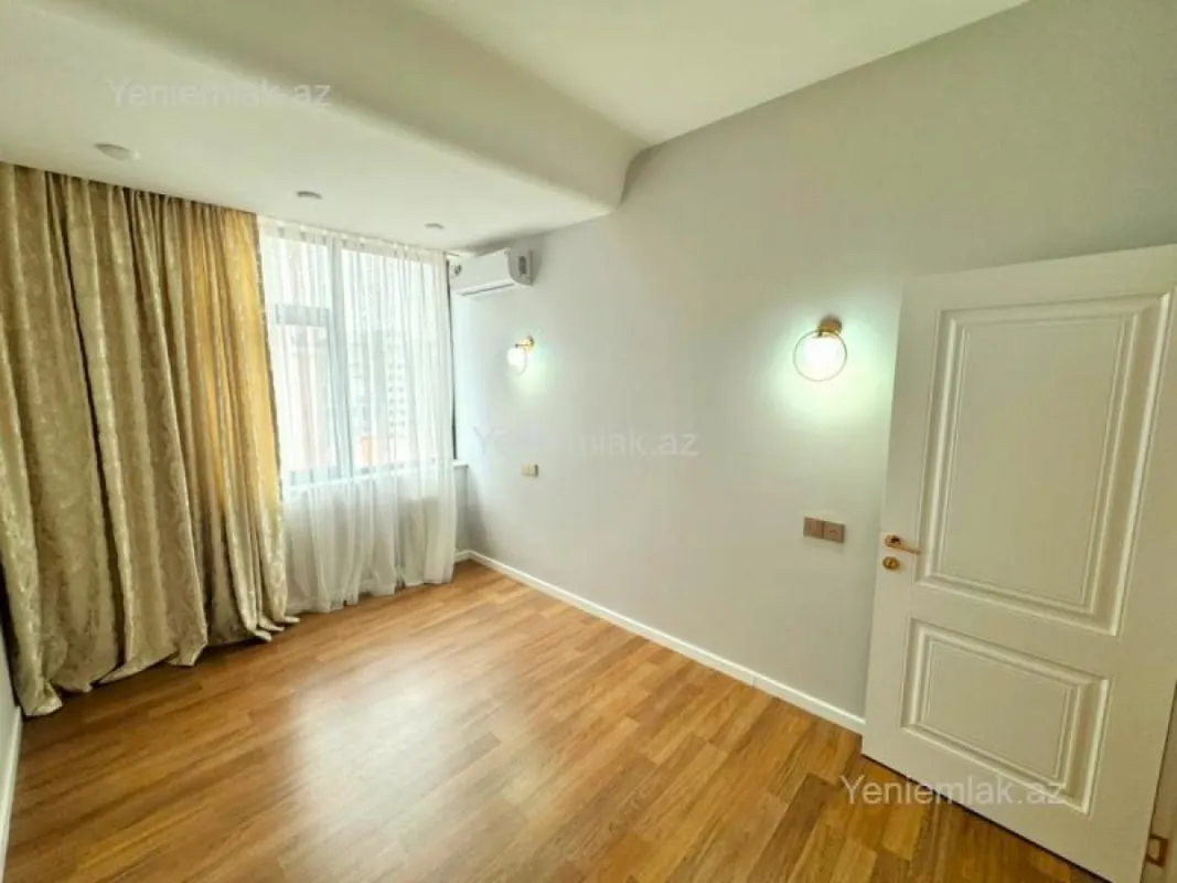 Satılır 2 otaqlı yeni tikili 55 m²