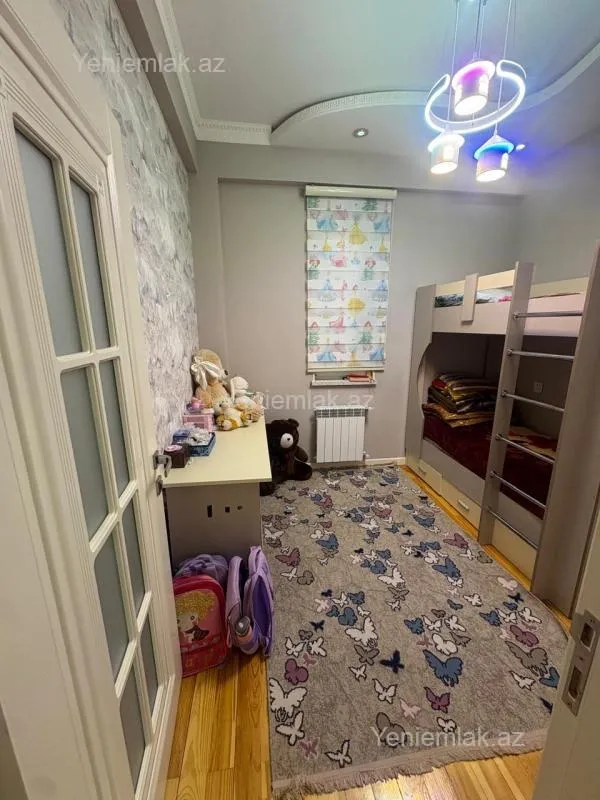 Satılır 3 otaqlı yeni tikili 78 m²