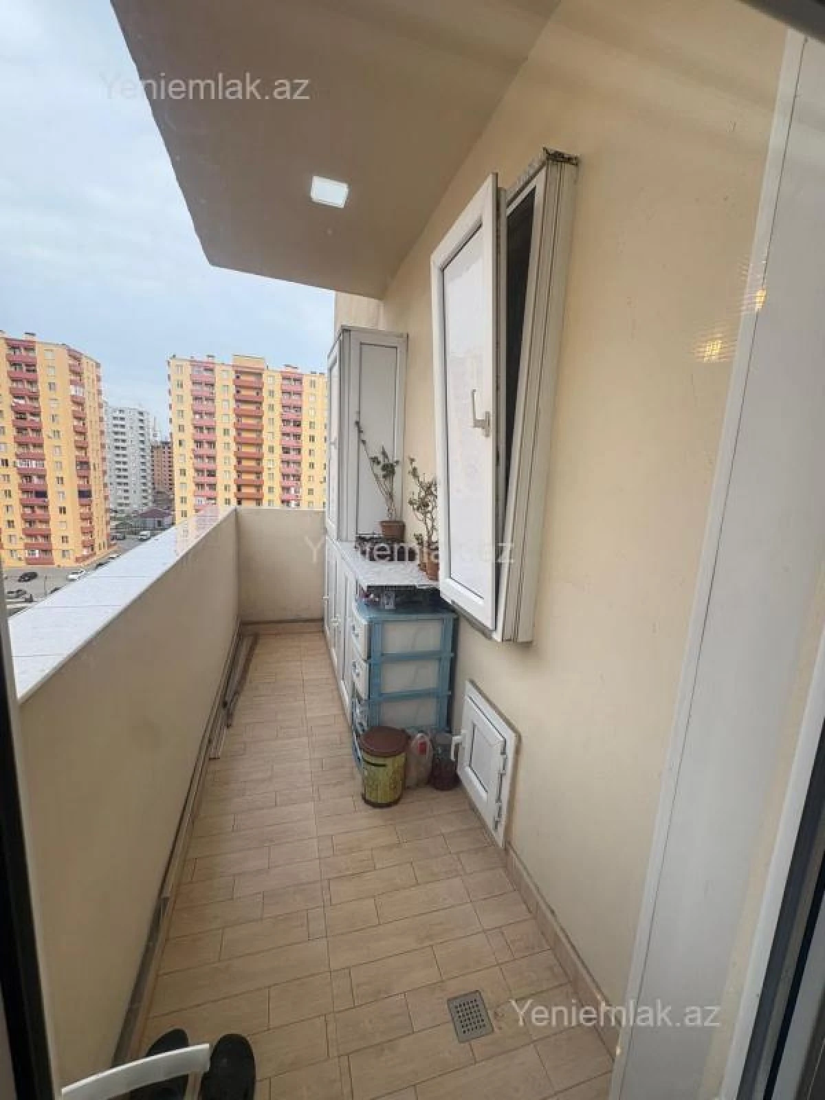 Satılır 3 otaqlı yeni tikili 78 m²