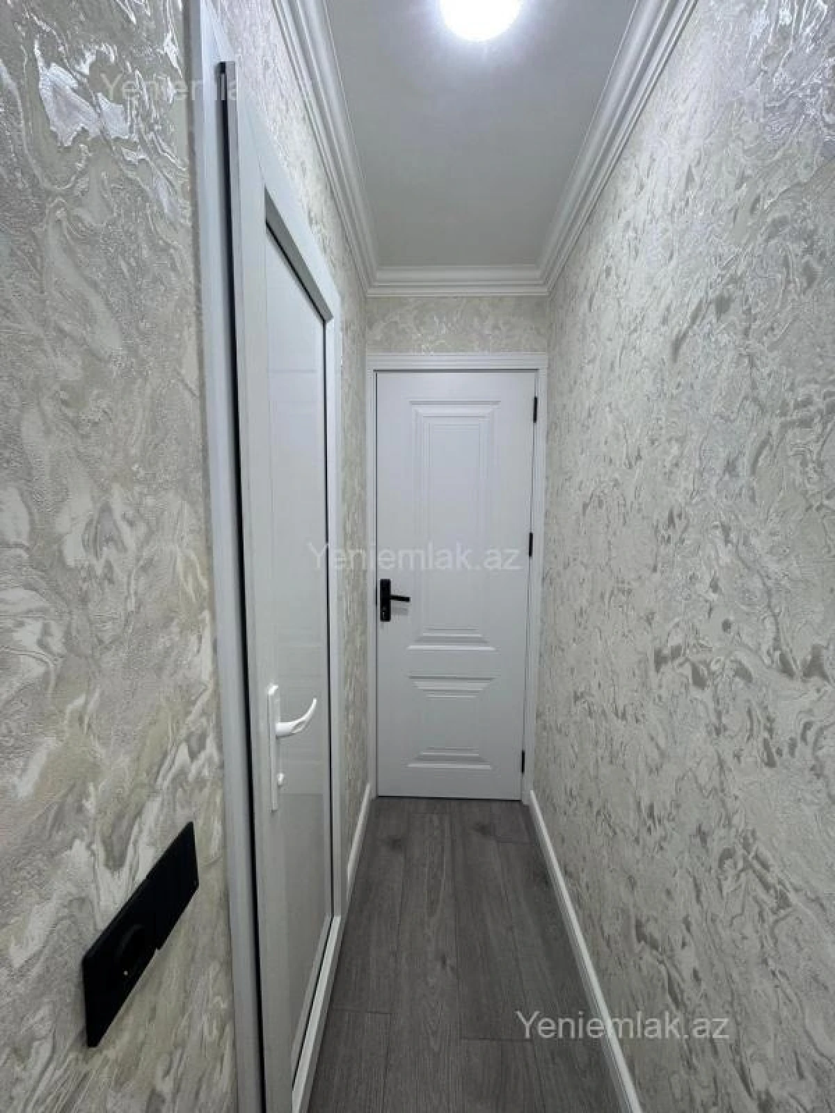 Satılır 2 otaqlı köhnə tikili 45 m²