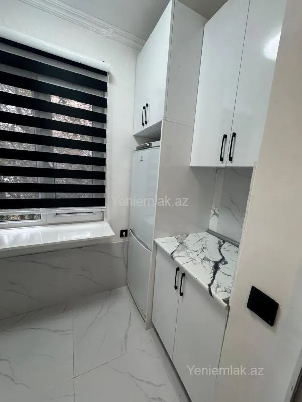 Satılır 2 otaqlı köhnə tikili 45 m²