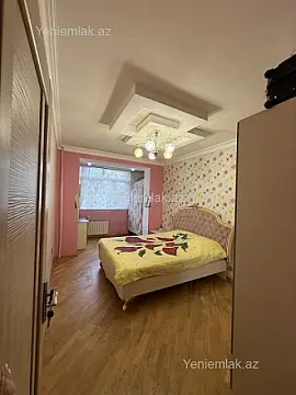 Satılır 3 otaqlı köhnə tikili 90 m²