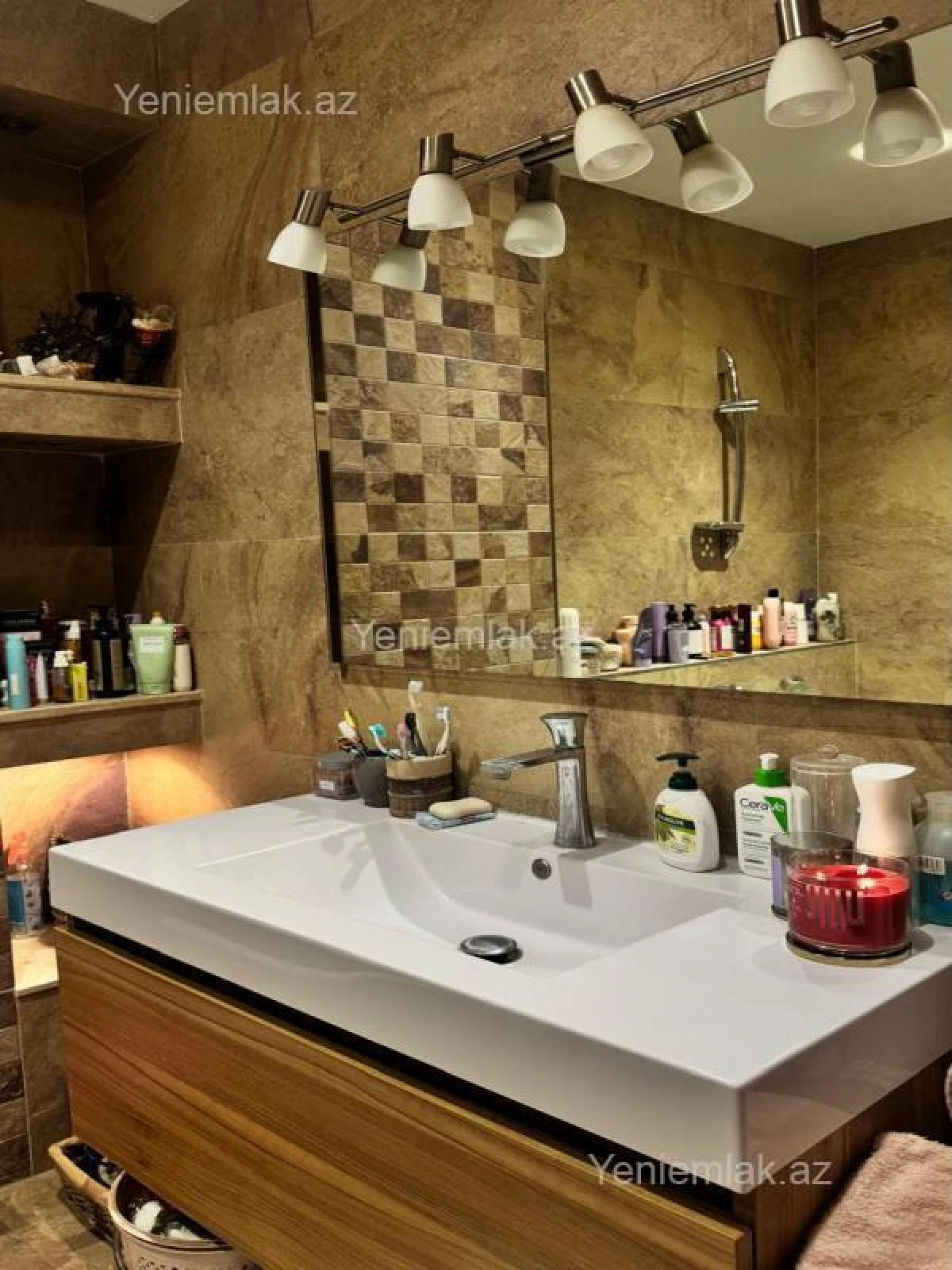 Satılır 4 otaqlı yeni tikili 165 m²