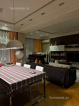 Satılır 4 otaqlı yeni tikili 165 m²