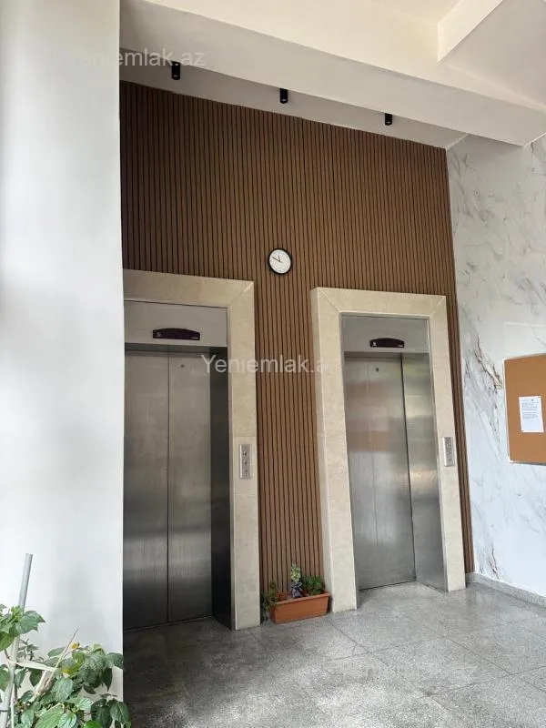 Satılır 4 otaqlı yeni tikili 165 m²