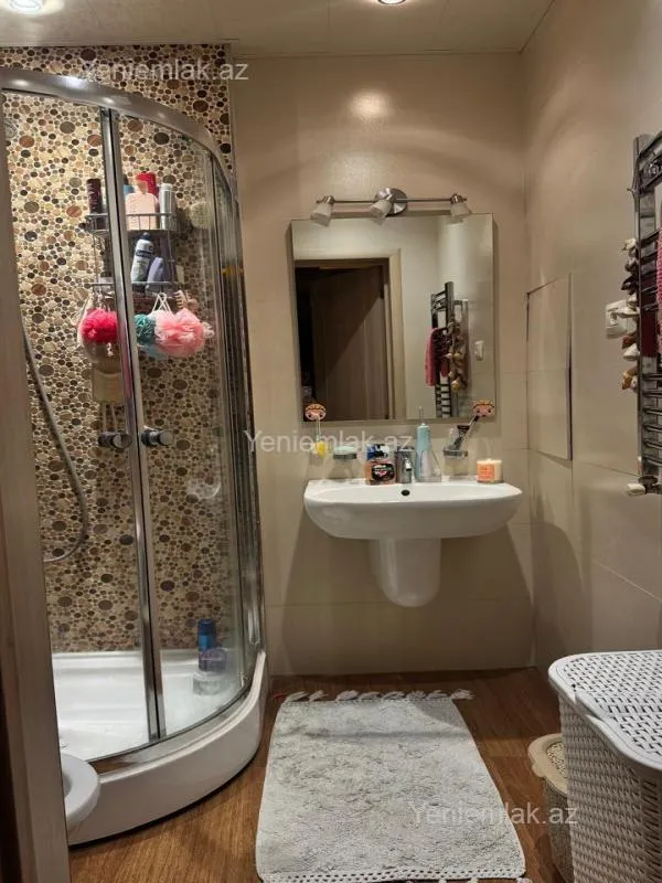 Satılır 4 otaqlı yeni tikili 165 m²