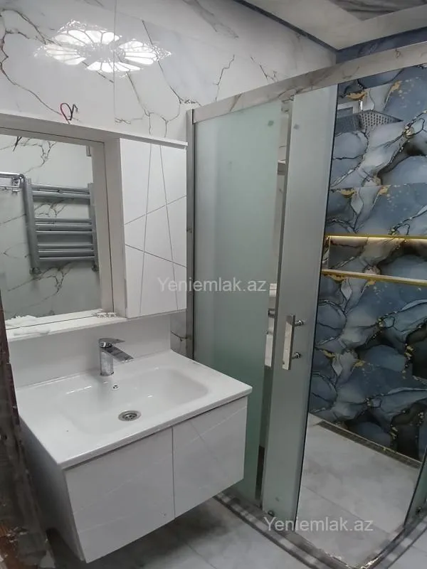 Satılır 2 otaqlı köhnə tikili 52 m²