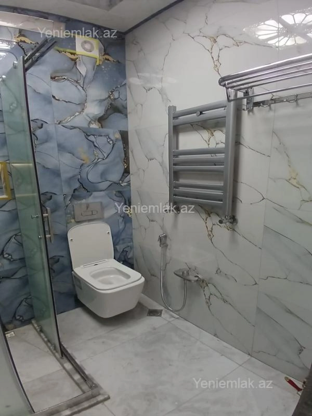 Satılır 2 otaqlı köhnə tikili 52 m²