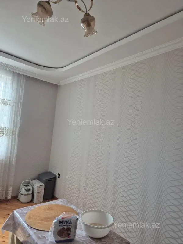 Satılır 3 otaqlı yeni tikili 120 m²