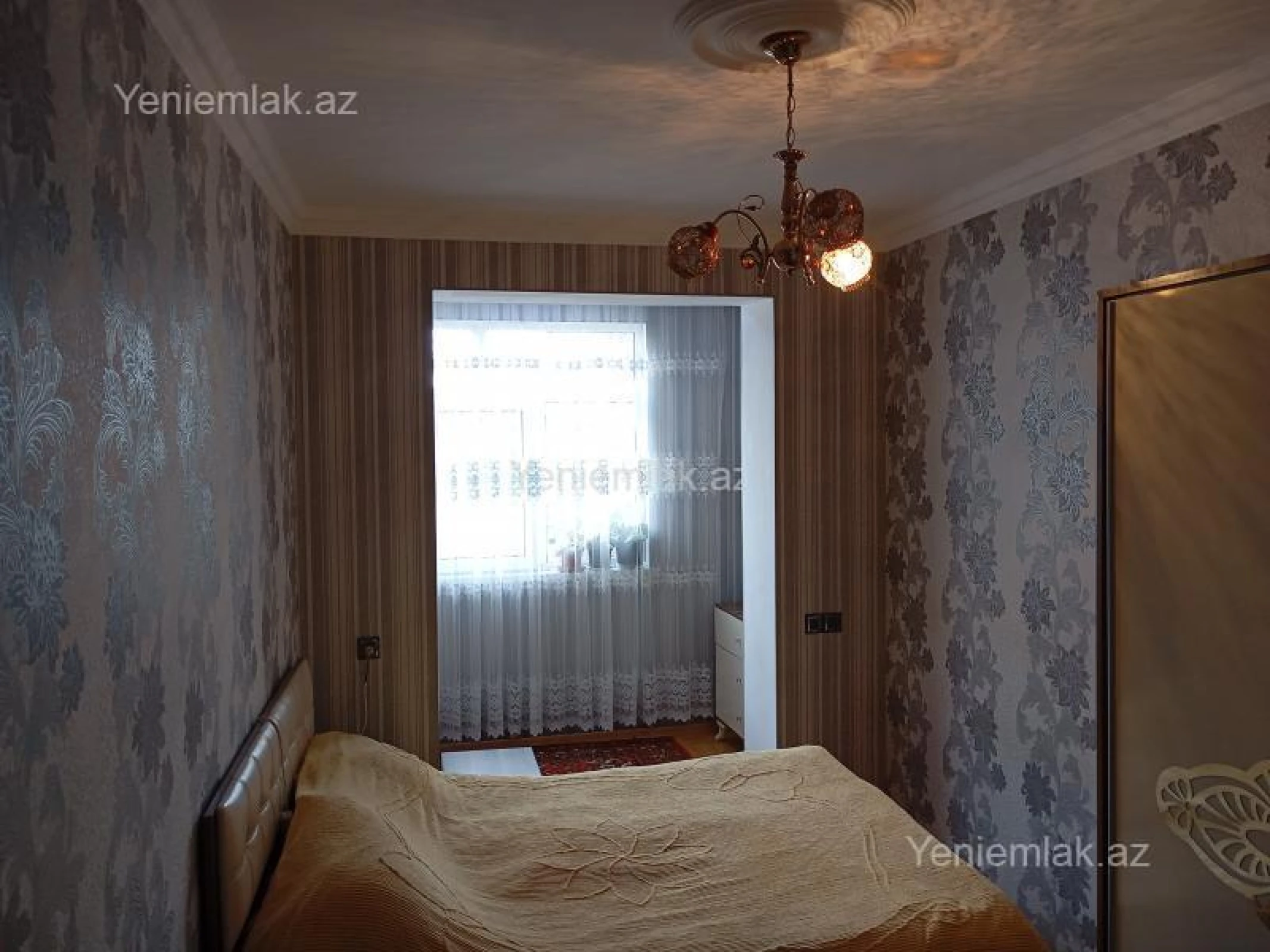 Satılır 3 otaqlı köhnə tikili 75 m²