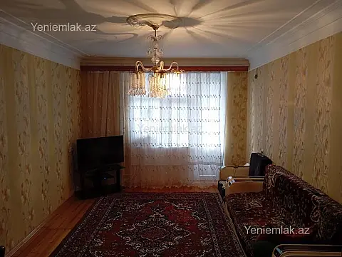 Satılır 3 otaqlı köhnə tikili 75 m²