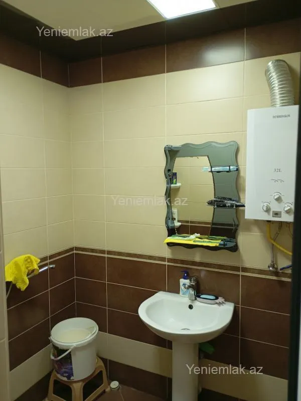 Satılır 3 otaqlı köhnə tikili 75 m²