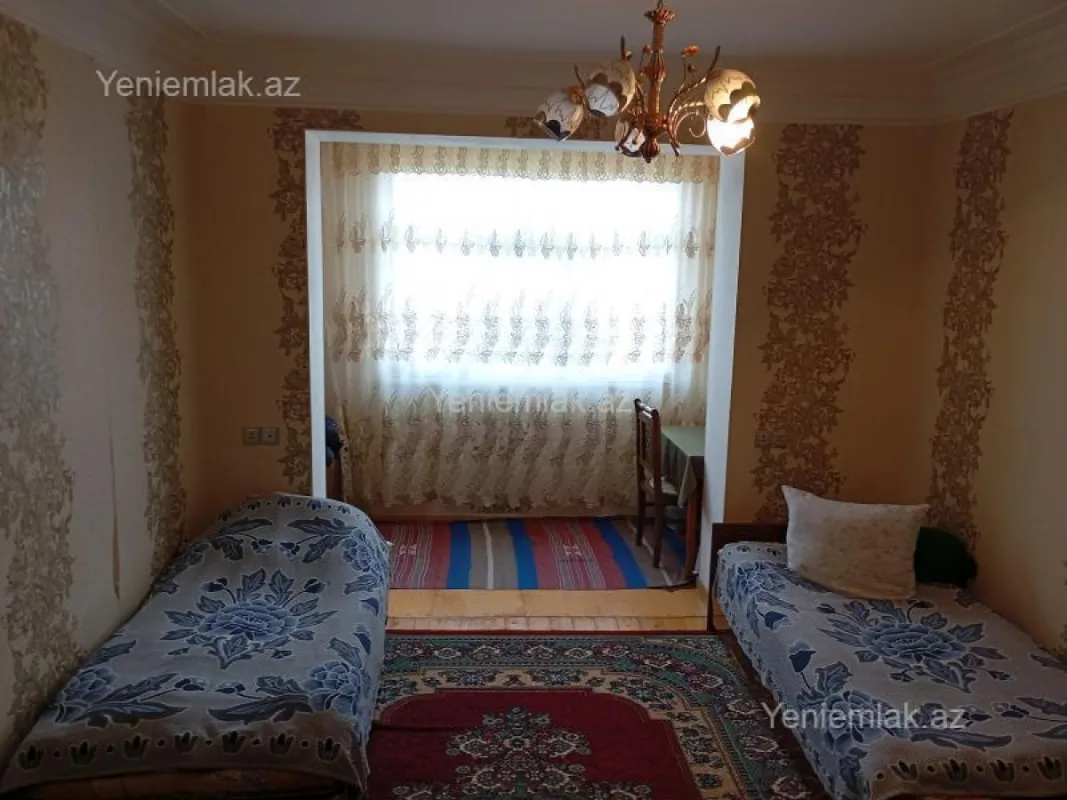 Satılır 3 otaqlı köhnə tikili 75 m²