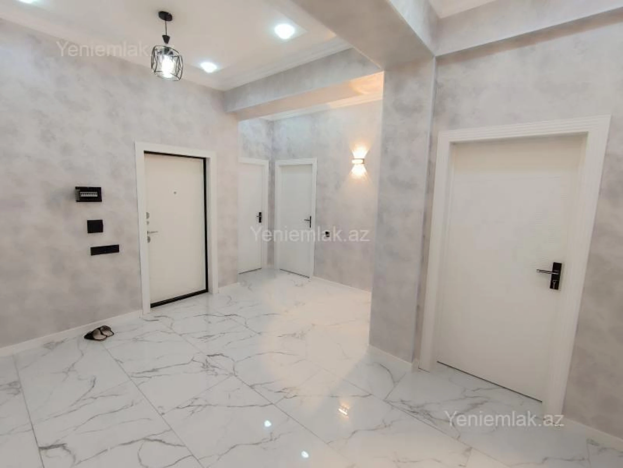 Satılır 2 otaqlı yeni tikili 85 m²