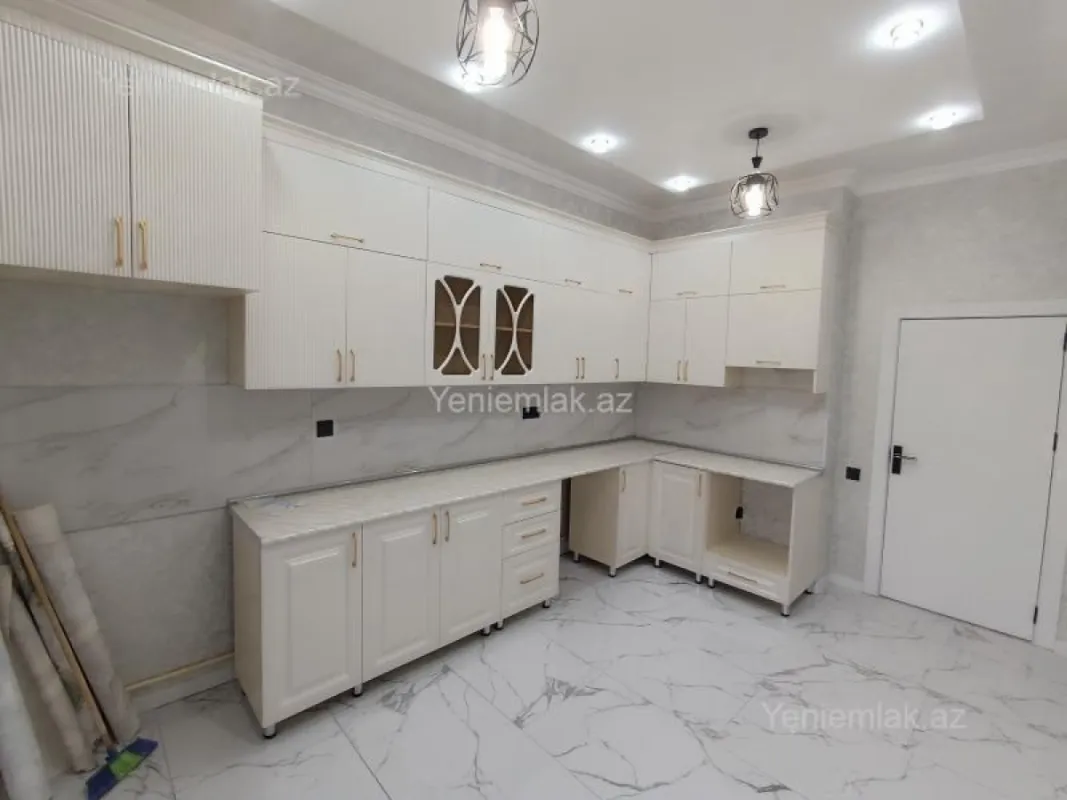 Satılır 2 otaqlı yeni tikili 85 m²