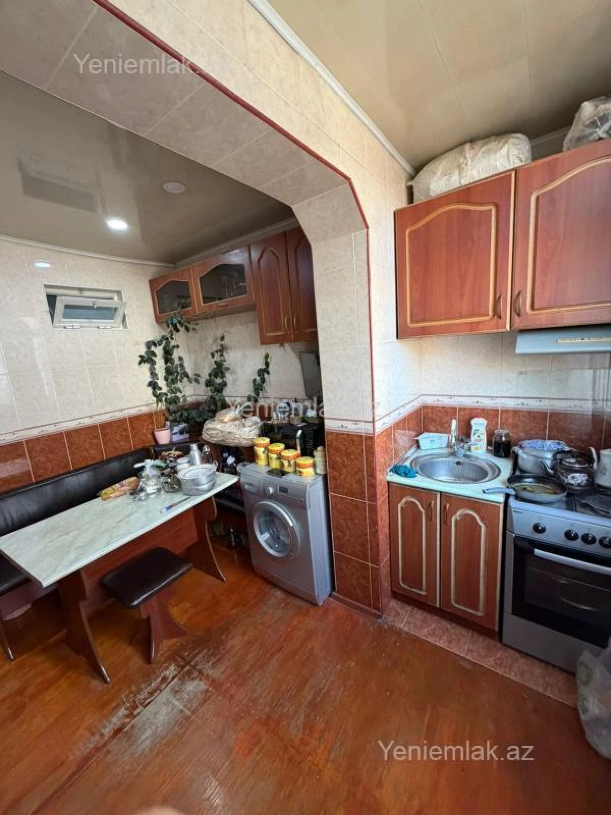 Satılır 2 otaqlı köhnə tikili 50 m²