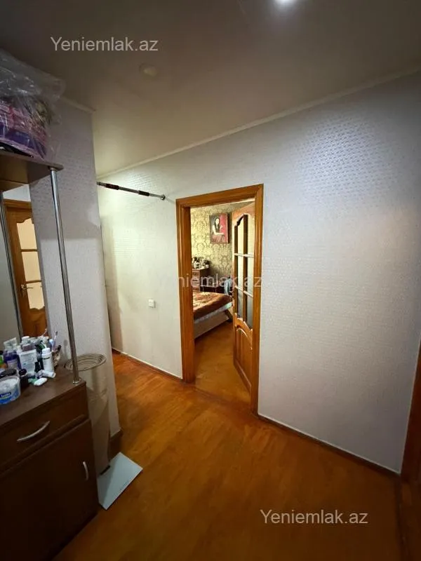 Satılır 2 otaqlı köhnə tikili 50 m²