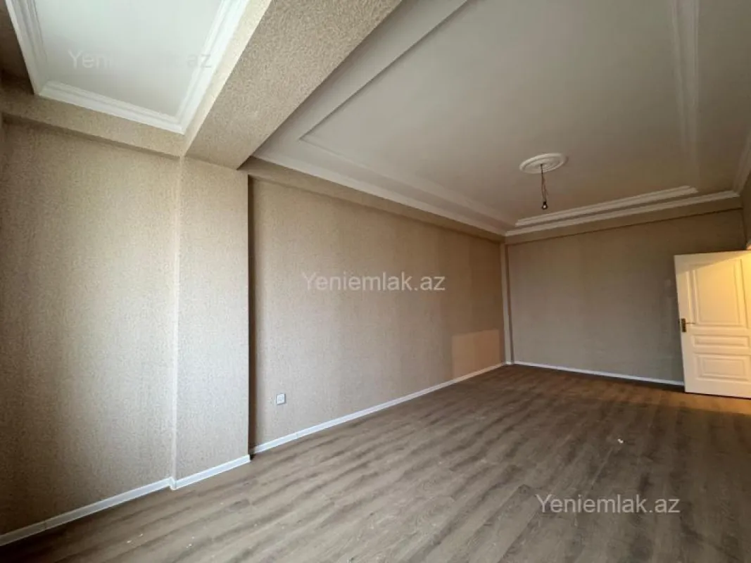 Satılır 2 otaqlı yeni tikili 81 m²
