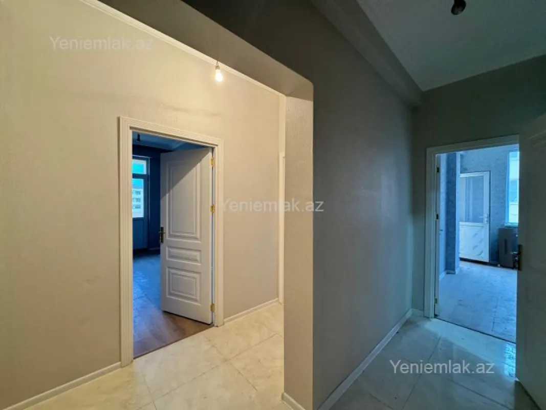 Satılır 2 otaqlı yeni tikili 81 m²