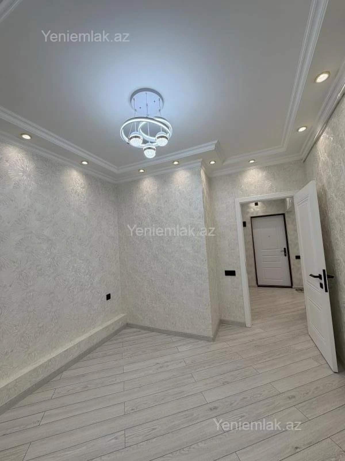 Satılır 3 otaqlı köhnə tikili 60 m²