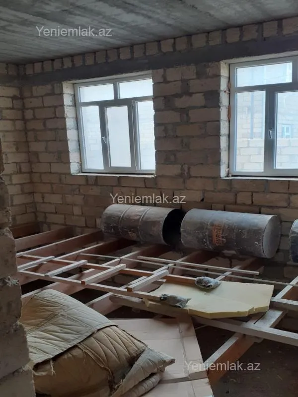 Satılır 2 otaqlı həyət evi 220 m²