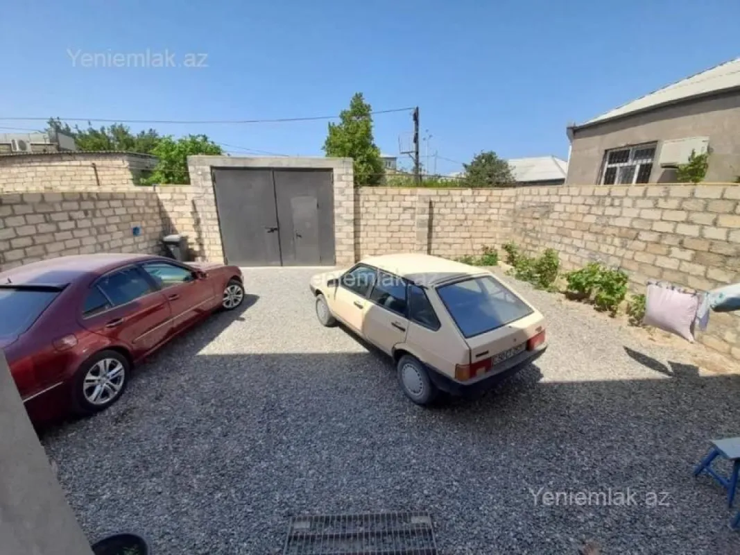 Satılır 2 otaqlı həyət evi 220 m²